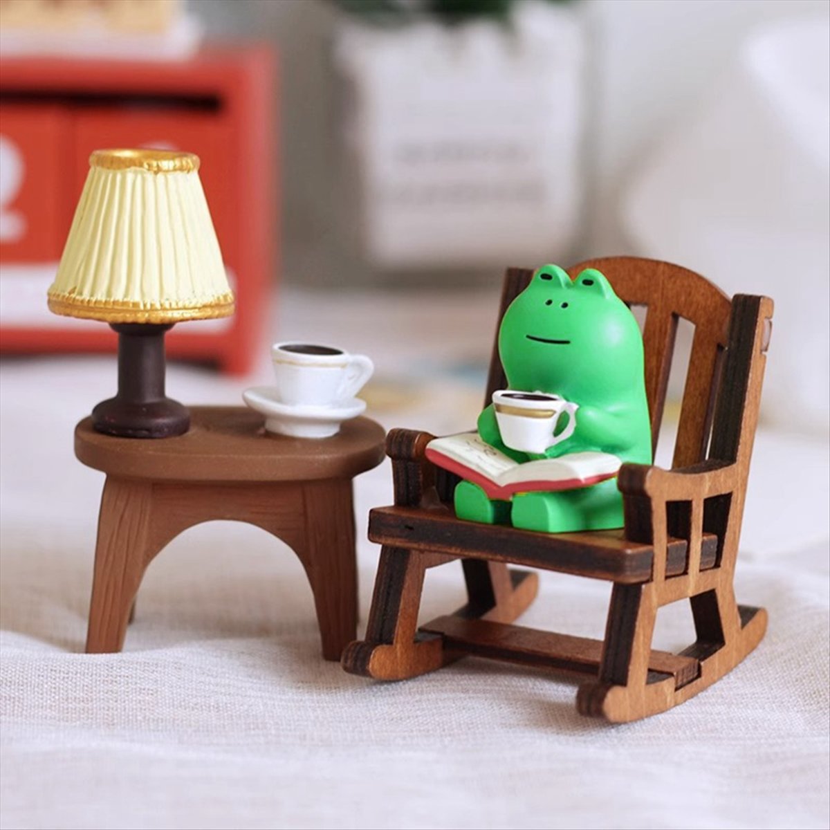 ของตกแต่งโต๊ะทำงานรูปกบการ์ตูน - Home Office Budget บทวิจารณ์และราคา